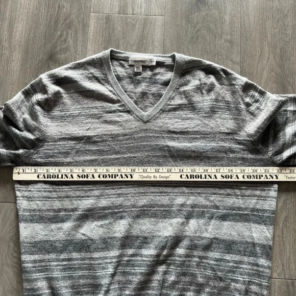 Calvin Klein Gray Striped Long Sleeve V Neck Merino Wool Blend Sweater womens XL - Picture 8 of 11